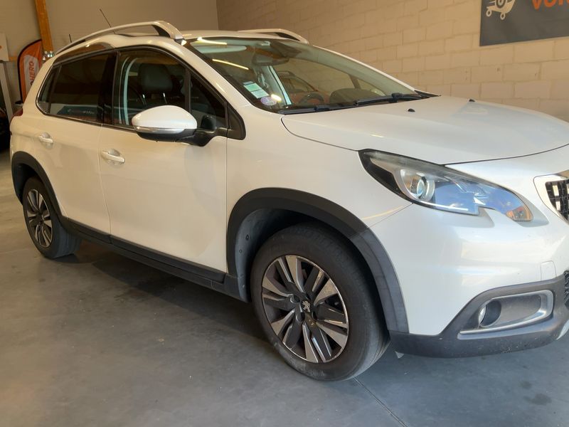 Peugeot 2008 1.2 PureTech Allure 2018 – снимка 12