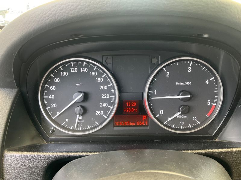 BMW X1 sDrive 18d — zdjęcie 13