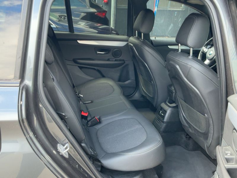 BMW 2er 218i Gran Tourer M Sport — zdjęcie 14