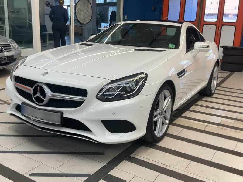 Mercedes-Benz SLC-Klasse SLC 180 — zdjęcie 1