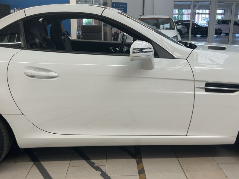 Mercedes-Benz SLC-Klasse SLC 180 — zdjęcie 7