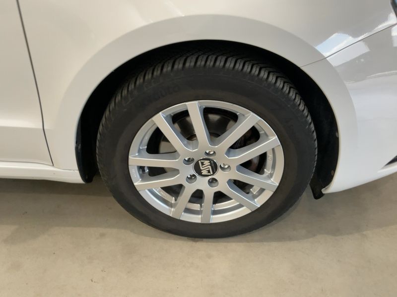 Skoda Superb 1.6 TDI Ambition 2015 – снимка 11