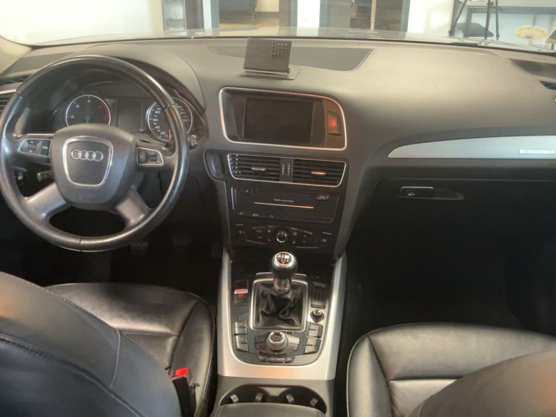 Audi Q5 2.0 TDI quattro 2012 – снимка 17