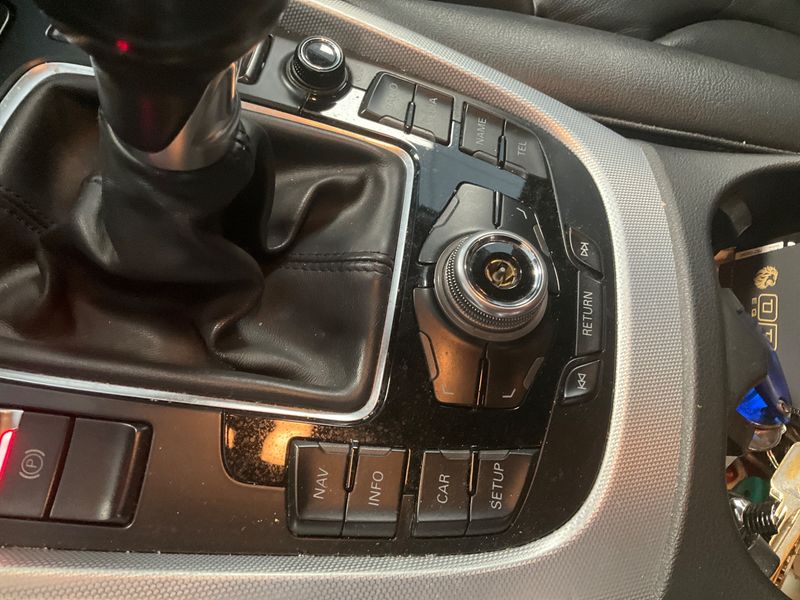 Audi Q5 2.0 TDI quattro 2012 – снимка 23
