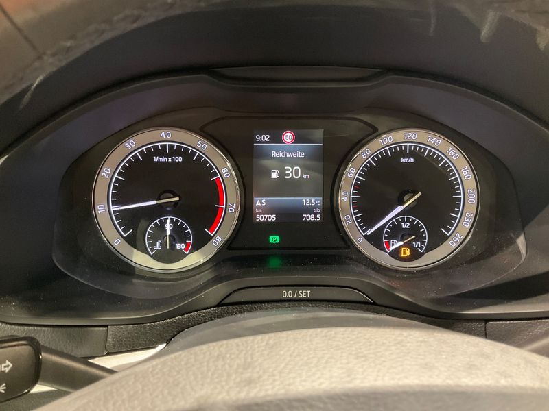 Skoda Karoq 1.0 TSI Soleil — zdjęcie 13