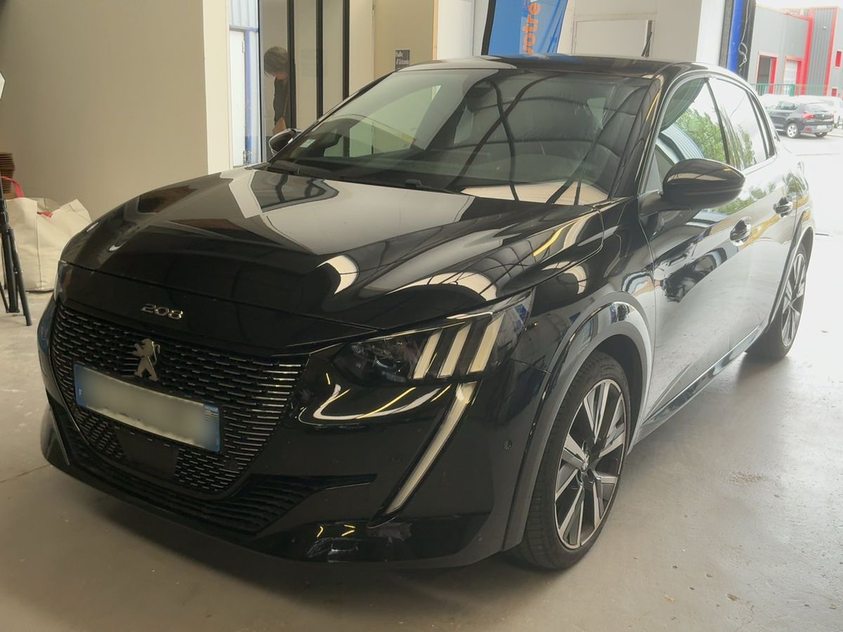 Peugeot 208 2022