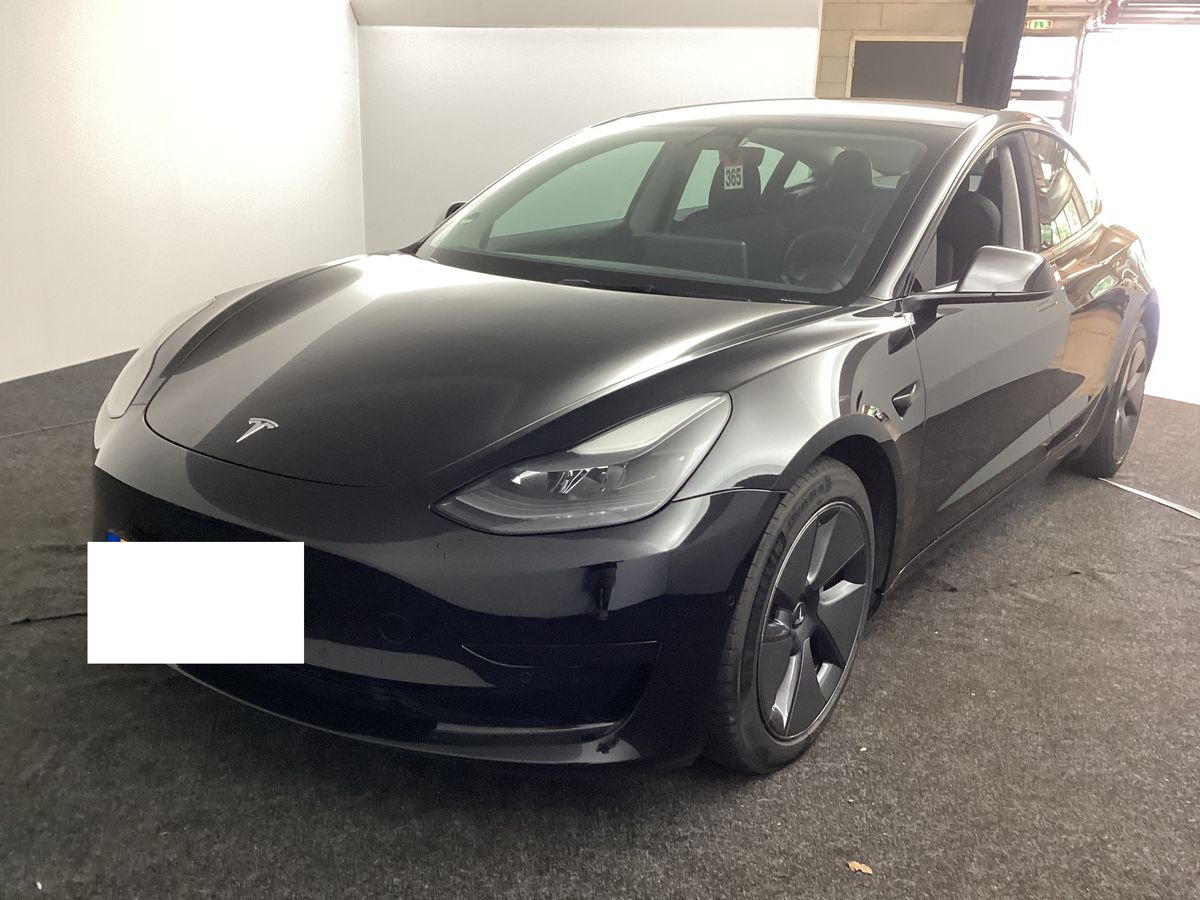 Tesla Model 2021