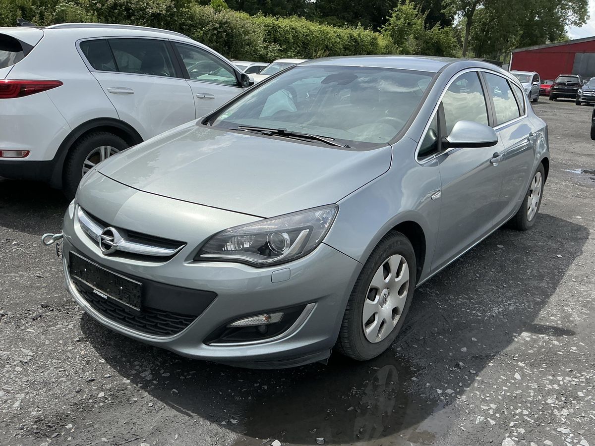 Opel Astra 2015