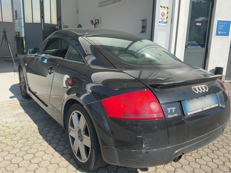 Audi TT 1.8 Turbo Coupe — zdjęcie 3