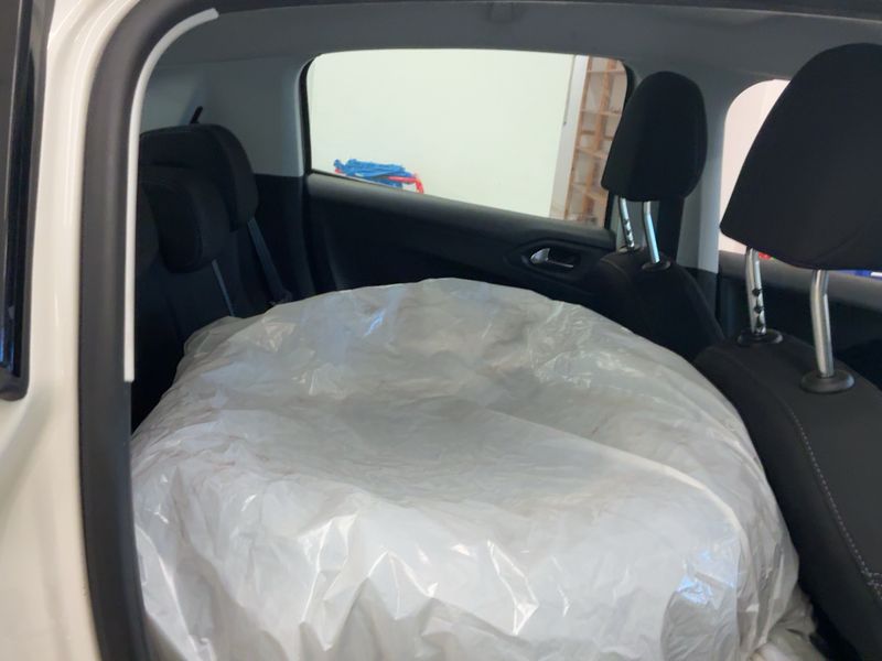 Peugeot 208 1.6 Allure 2014 – снимка 20