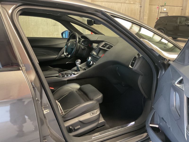 DS Automobiles DS5 2.0 Blue-HDi Business Class — zdjęcie 11
