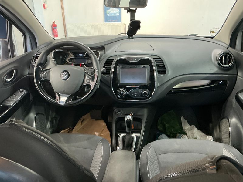 Renault Captur 1.2 TCe Zen — zdjęcie 12