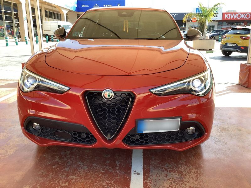 Alfa Romeo Stelvio 2.2 JTDM Veloce Ti Q4 — zdjęcie 9