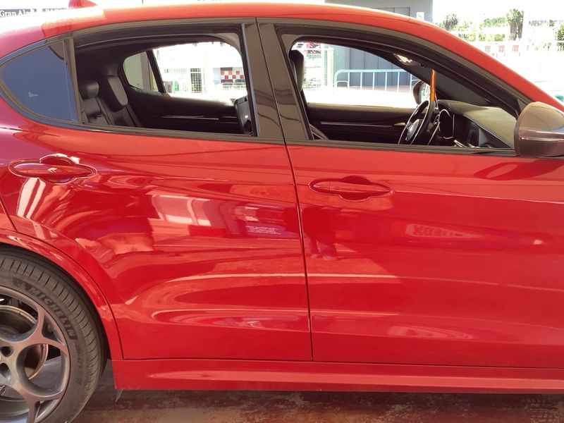 Alfa Romeo Stelvio 2.2 JTDM Veloce Ti Q4 — zdjęcie 7