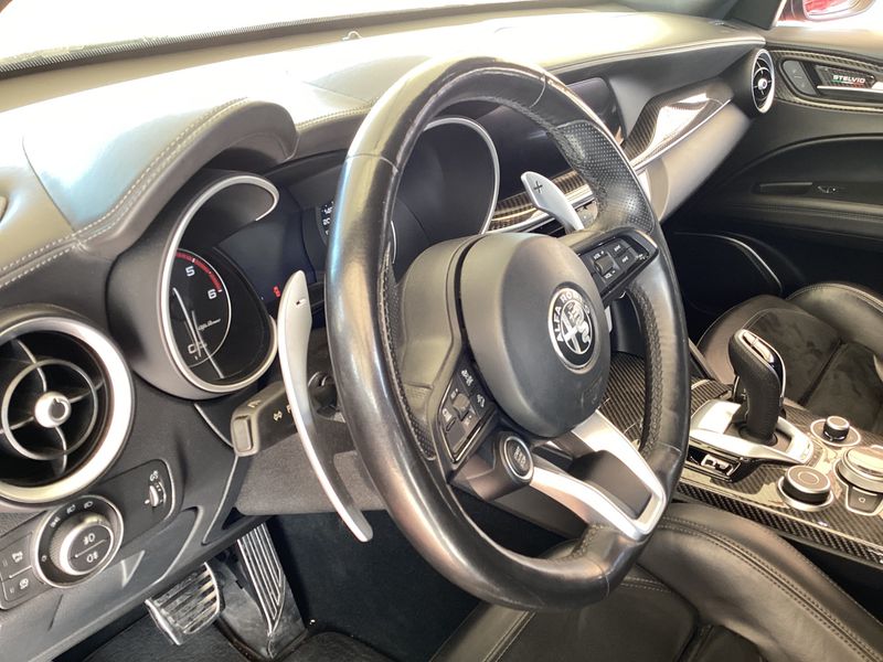 Alfa Romeo Stelvio 2.2 JTDM Veloce Ti Q4 2021 – снимка 22