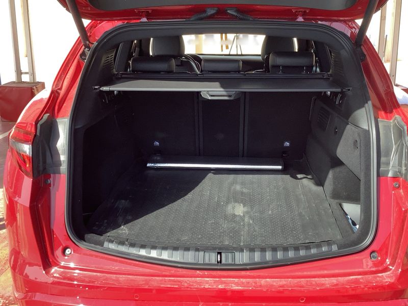 Alfa Romeo Stelvio 2.2 JTDM Veloce Ti Q4 — zdjęcie 10