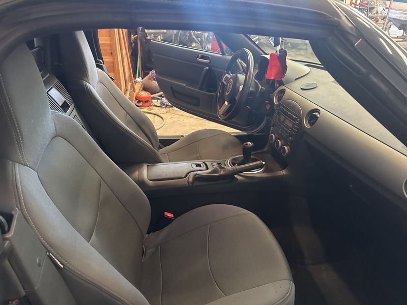 Mazda MX-5 1.8 Center-Line — zdjęcie 10