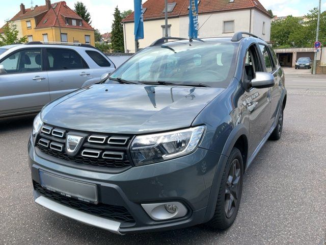 Dacia Logan 2017 — photo 1