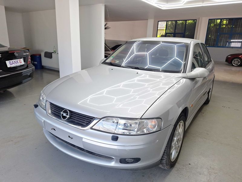 Opel Vectra 2.2 Elegance