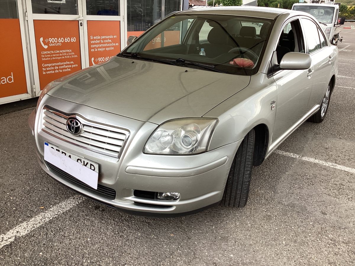 Toyota Avensis 2003