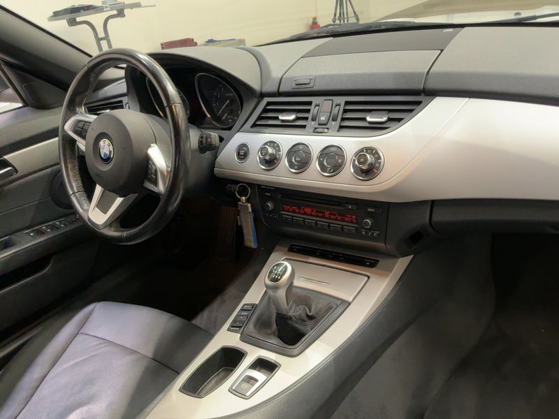 BMW Z4 sDrive 23i — zdjęcie 12