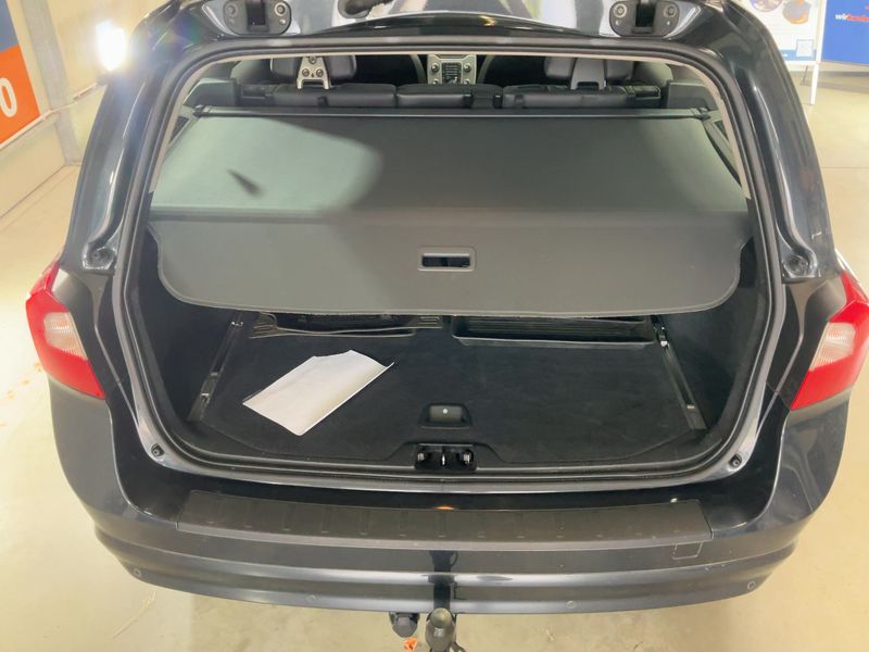 Volvo V70 1.6 D2 Momentum — zdjęcie 10
