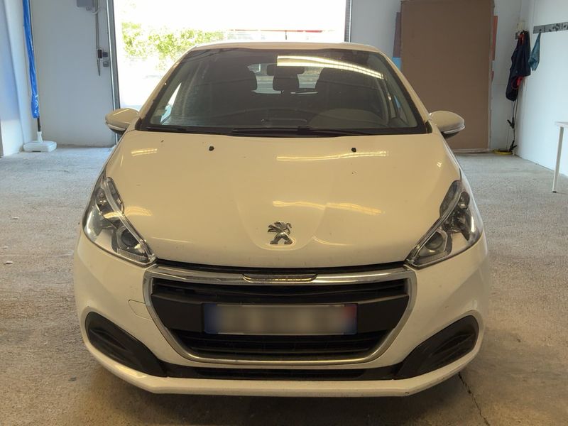 Peugeot 208 1.6 Blue-HDi Active Auto Ecole — zdjęcie 9