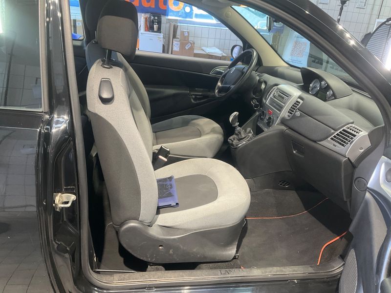 Lancia Ypsilon 1.2 Argento — zdjęcie 3