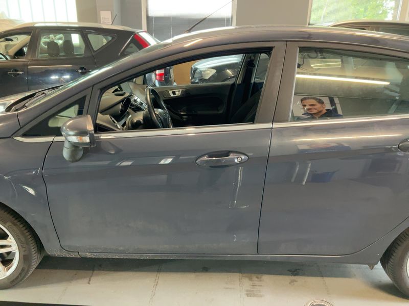 Ford Fiesta 1.0 Titanium 2013 – снимка 4