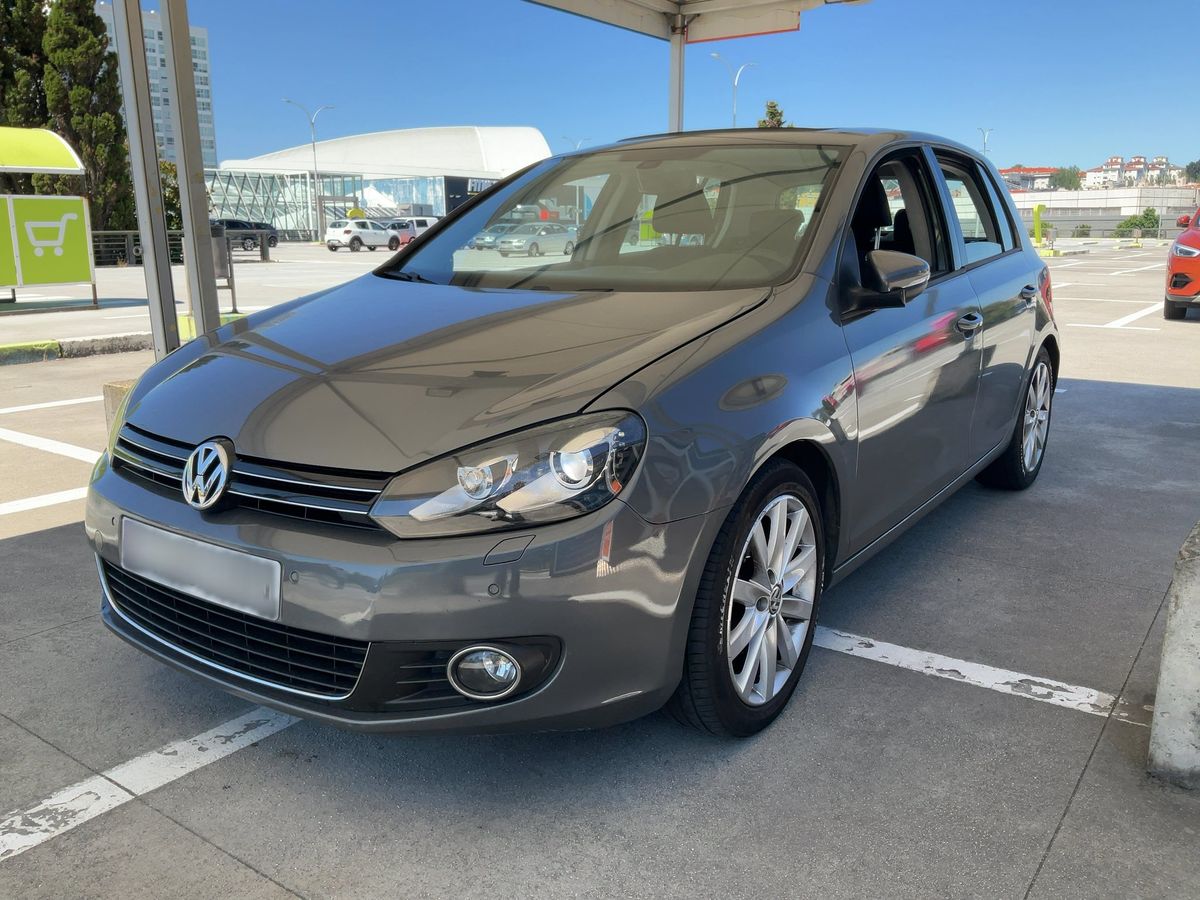 Volkswagen Golf 2011 — photo 1