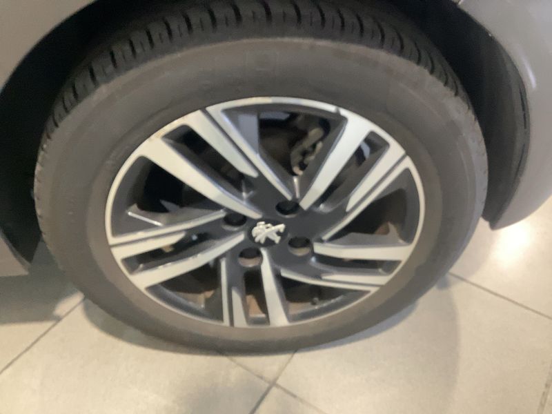 Peugeot 208 1.5 Blue-HDi Allure Pack 2022 – снимка 5
