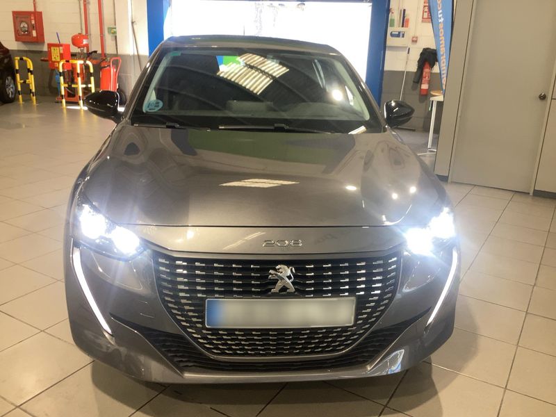 Peugeot 208 1.5 Blue-HDi Allure Pack 2022 – снимка 14