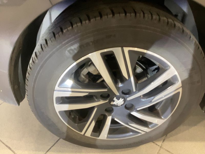 Peugeot 208 1.5 Blue-HDi Allure Pack 2022 – снимка 9
