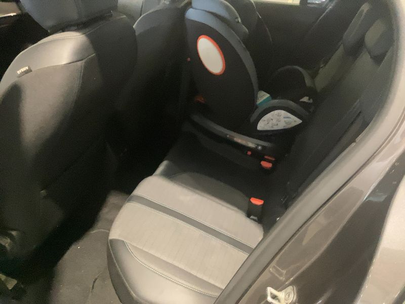 Peugeot 208 1.5 Blue-HDi Allure Pack 2022 – снимка 19