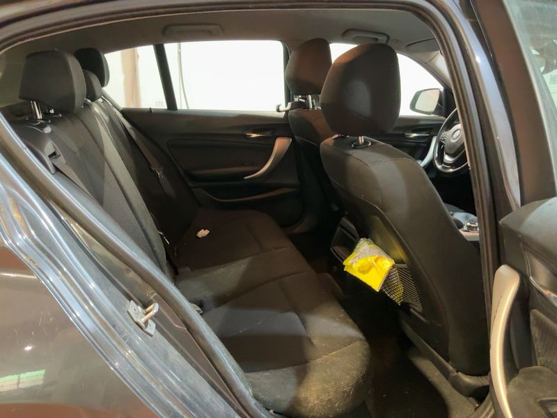 BMW 1er 118i Advantage 2015 – снимка 20