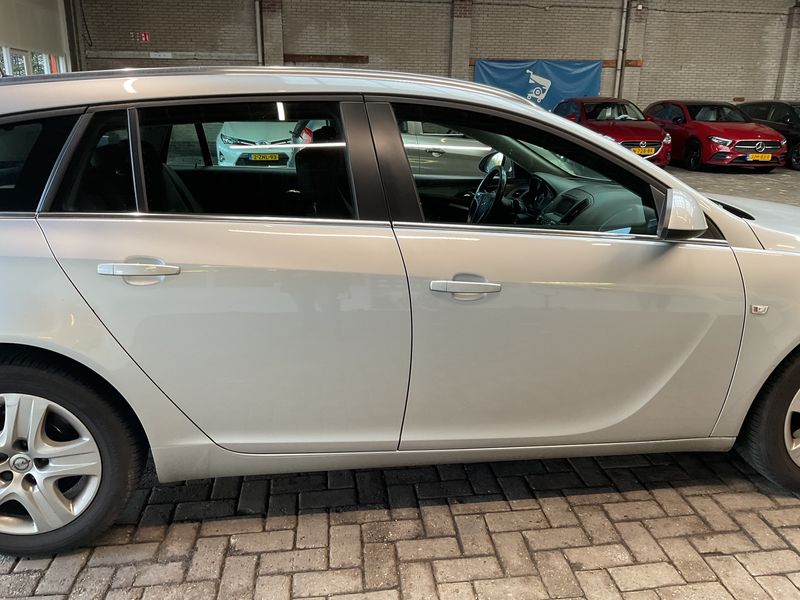Opel Insignia Sports Tourer 2.0 CDTI Edition — zdjęcie 7