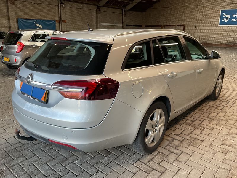 Opel Insignia Sports Tourer 2.0 CDTI Edition — zdjęcie 6