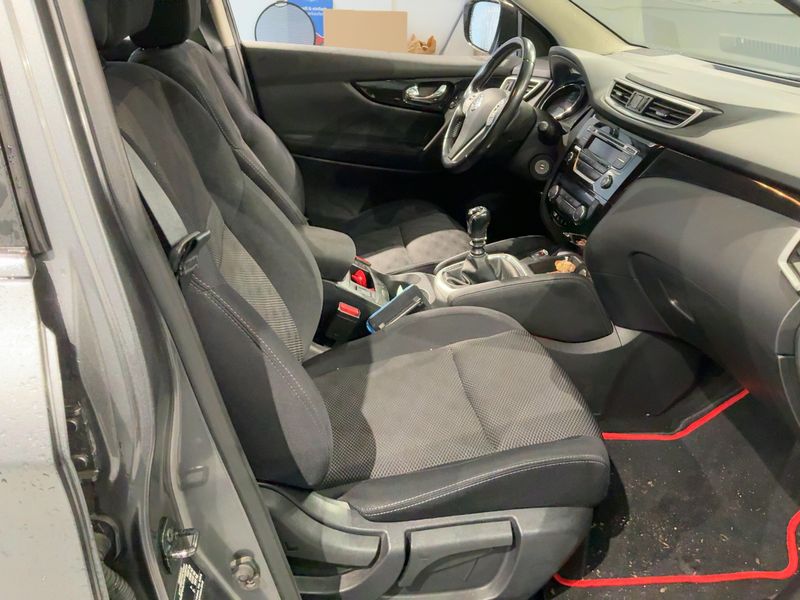 Nissan Qashqai 1.6 Acenta 2017 – снимка 17