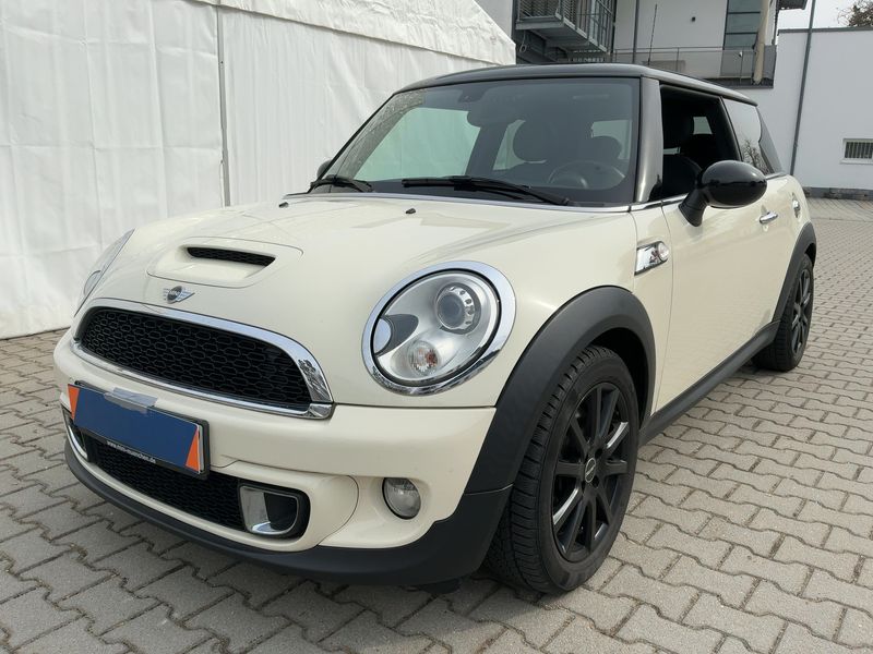 MINI 