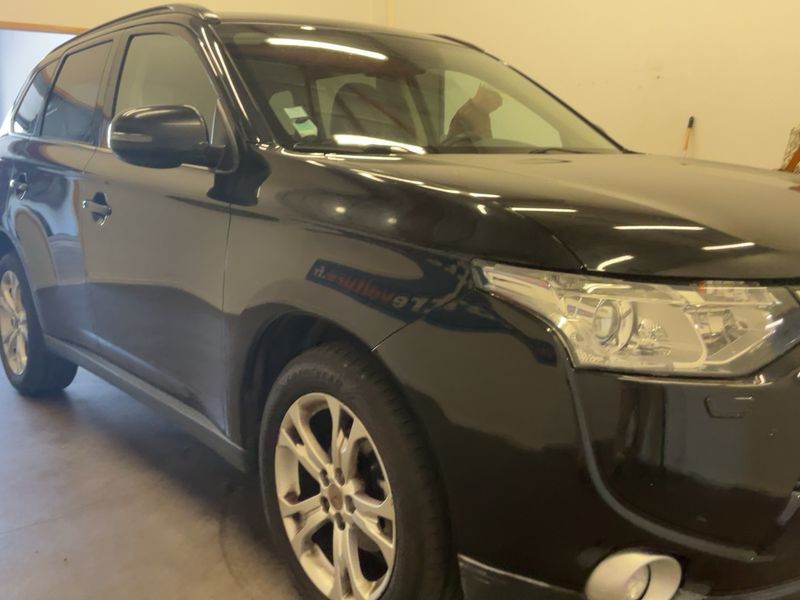 Mitsubishi Outlander 2.2 DI-D Instyle 4WD — zdjęcie 8