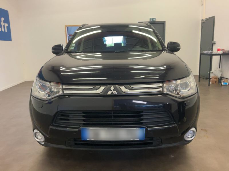 Mitsubishi Outlander 2.2 DI-D Instyle 4WD — zdjęcie 9