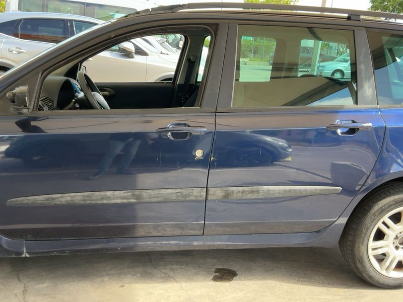 Fiat Stilo 1.9 JTD 115 Dynamic — zdjęcie 4