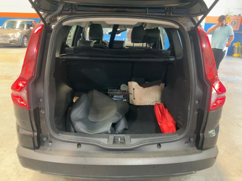 Dacia Jogger 1.0 TCe LPG Essential — zdjęcie 10