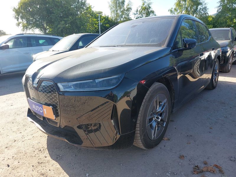iX iX 40 xDrive Sport