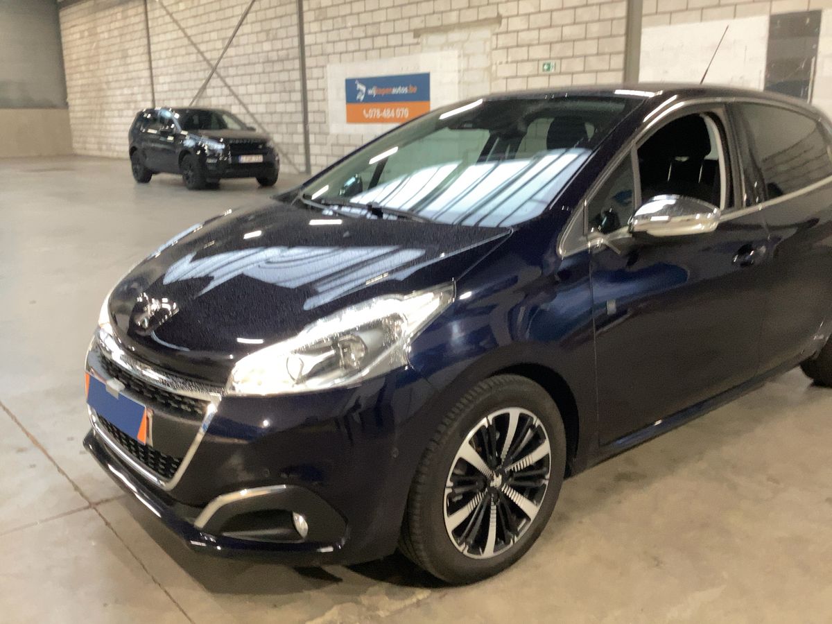 Peugeot 208 1.2 PureTech Tech Edition