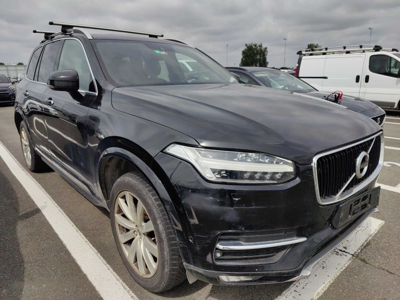 Volvo XC90 2.0 D5 Momentum AWD — zdjęcie 6