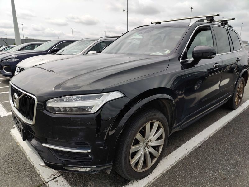 Volvo XC90 2.0 D5 Momentum AWD — zdjęcie 2