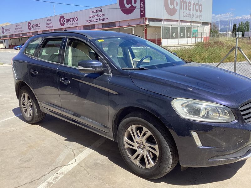Volvo XC60 2.0 D3 Kinetic 2WD — zdjęcie 8