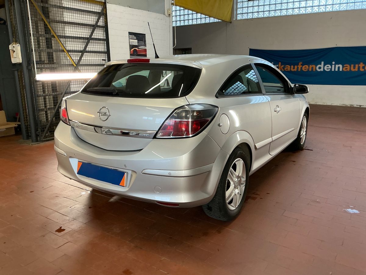 Opel Astra GTC 1.6 Edition