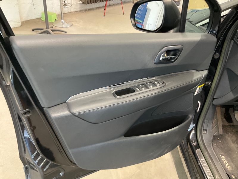 Peugeot 3008 2.0 HDi Allure 2014 – снимка 46